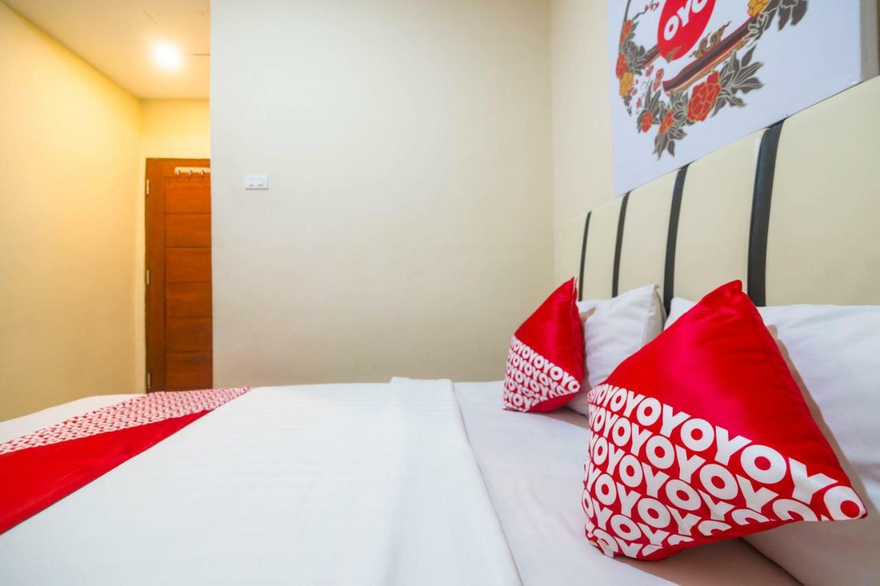Sentosa Guest House ポンティアナック エクステリア 写真