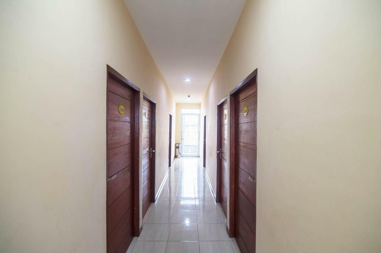 Sentosa Guest House ポンティアナック エクステリア 写真